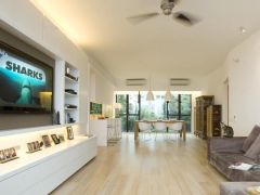 电视屏幕不停上下闪动是什么原因？