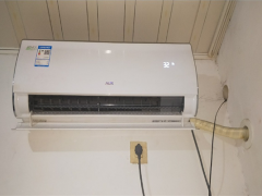 空调雪种是加在主机还是挂机