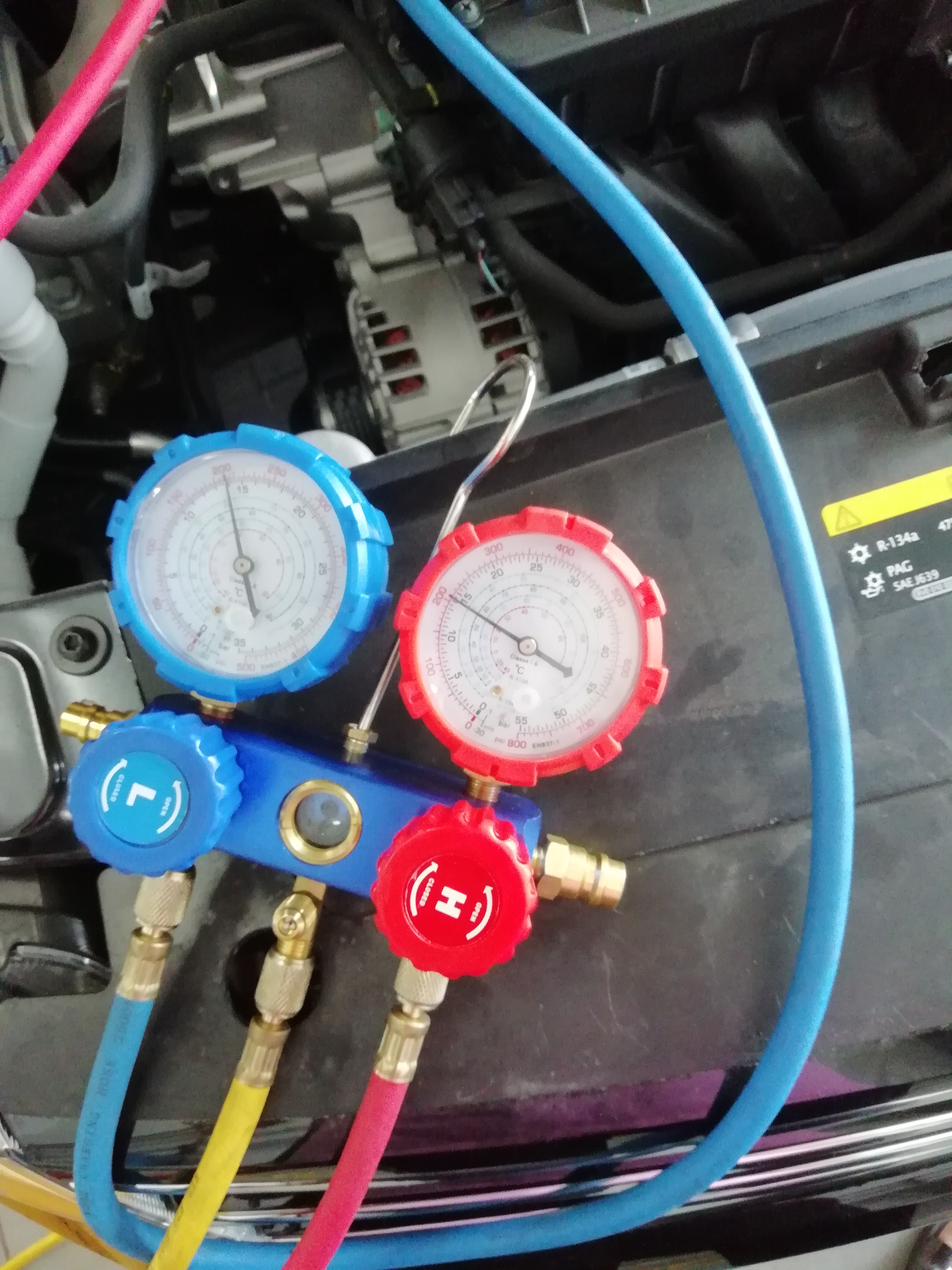 空调突然不制冷是怎么回事