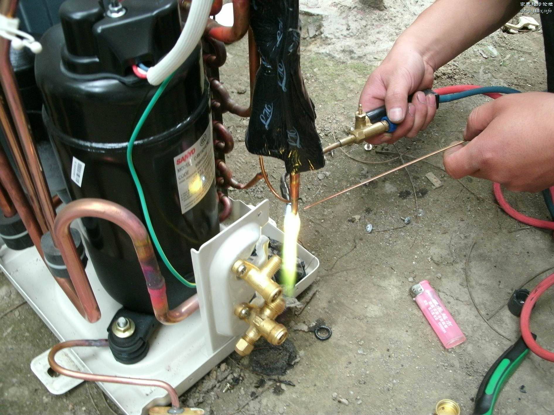 空调外机怎么嗡嗡嗡的响