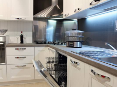 如何解锁油烟机锁