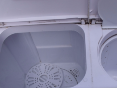 洗衣机半自动甩干桶转速不够